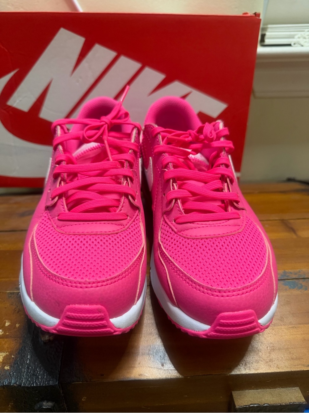 Nike Air Max Excee
Women's Shoes 7 Hot Pink.